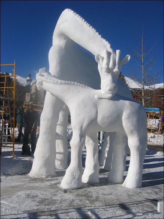 30 Stunning Snow Sculptures - Part 2 - YourAmazingPlaces.com