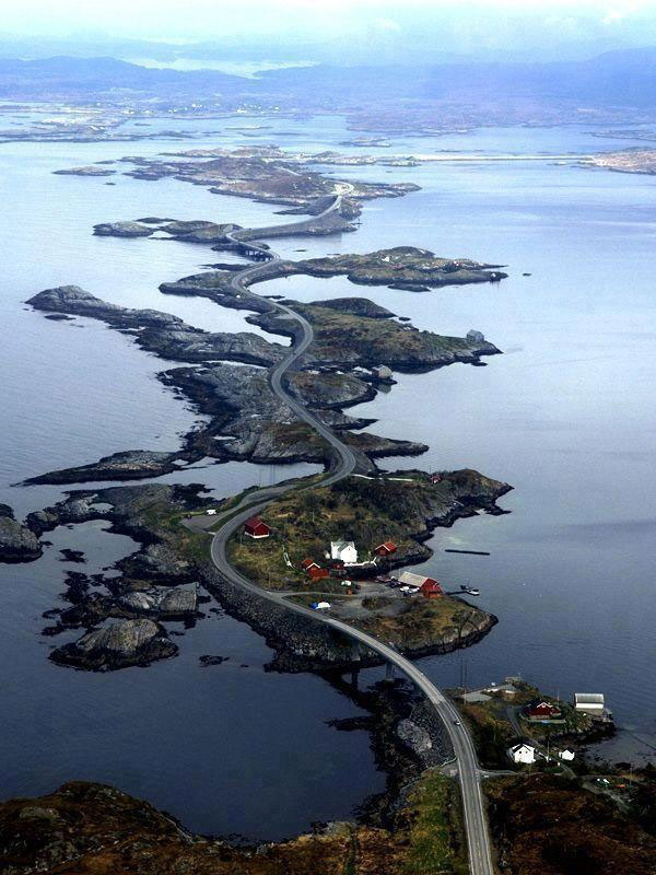 Atlantic-Ocean-Road-in-Norway