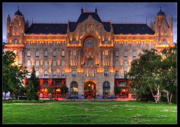 Top 15 Most Beautiful Buildings Around The World