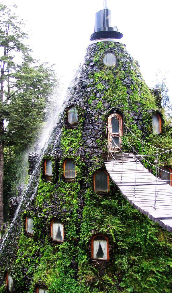 Hotel-La-Montana-Magica-Huilo-Chile.jpg