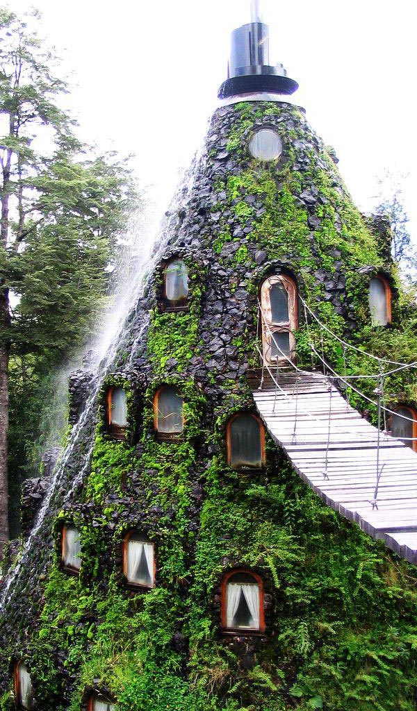 Hotel-La-Montana-Magica-Huilo-Chile