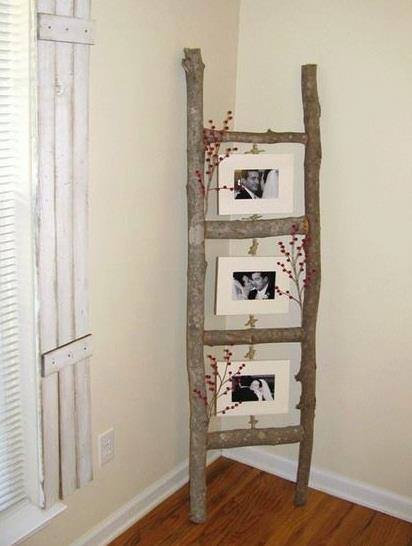 love this rustic picture frame