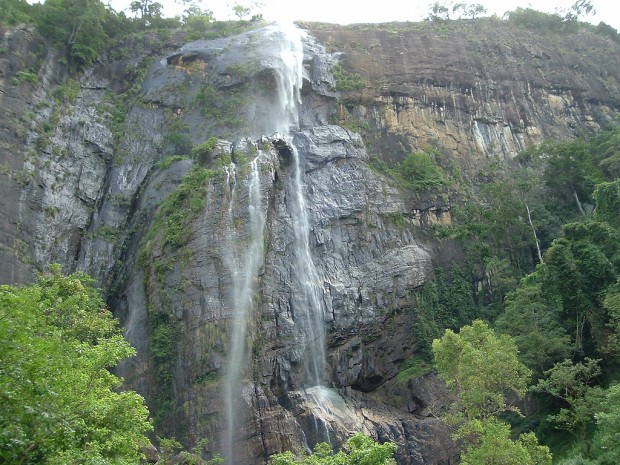 Diyaluma Falls, Sri Lanka 2