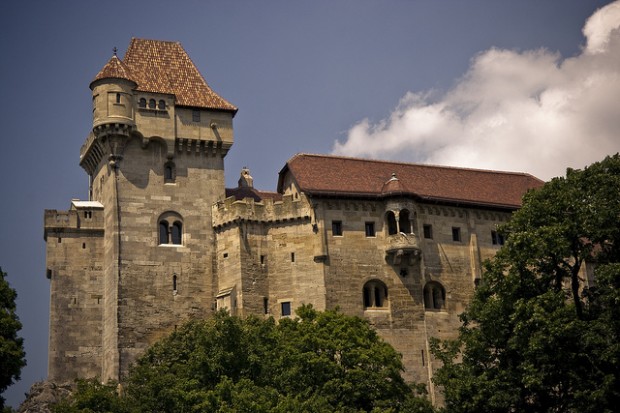 Liechtenstein Castle - The most beautiful castle from around the world (3) 