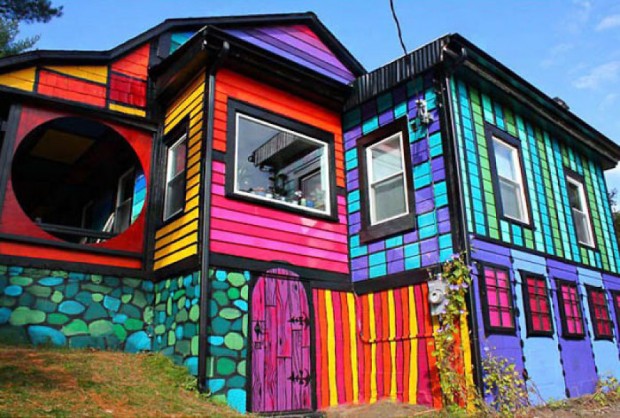 18 of the Most Colorful Houses Around the World