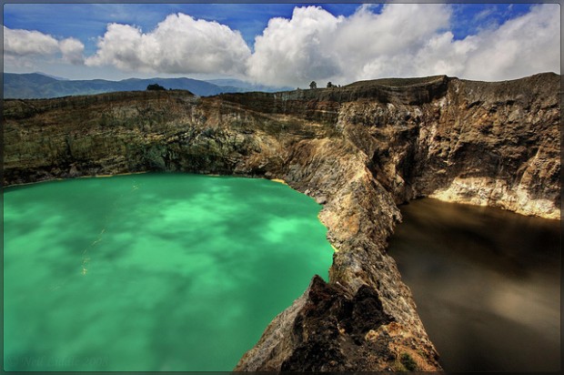 Kelimutu Lakes   Worlds Surreal Lakes