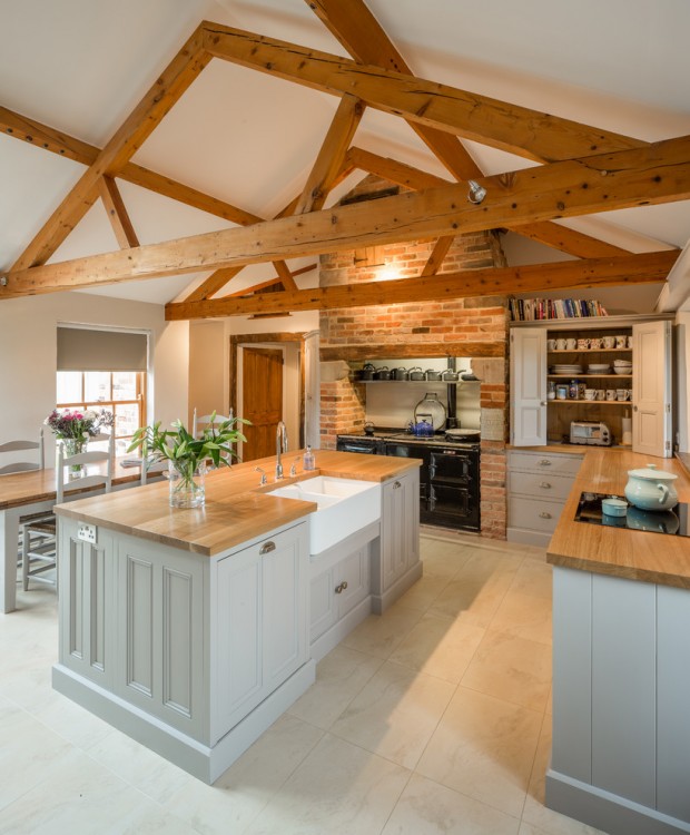 10 Warm Farmhouse Kitchen Designs  YourAmazingPlaces.com