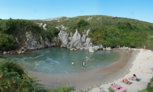 Playa de Gulpiyuri (1)