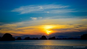 Halong_Bay_Sunset