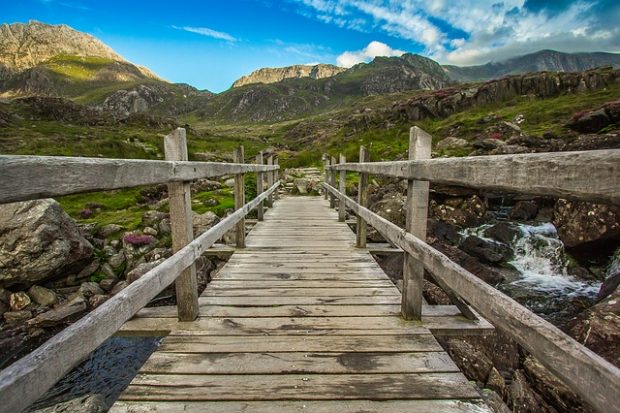 5 Best Walking Holidays in the UK