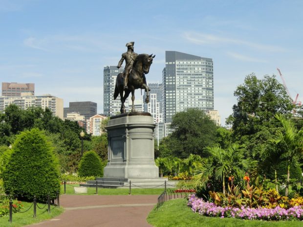 Group Touring Boston’s Historical Landmarks