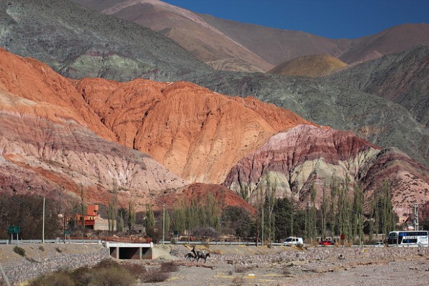 Hill-of-Seven-Colors-3-620x413 5 Places You Must Visit in Argentina