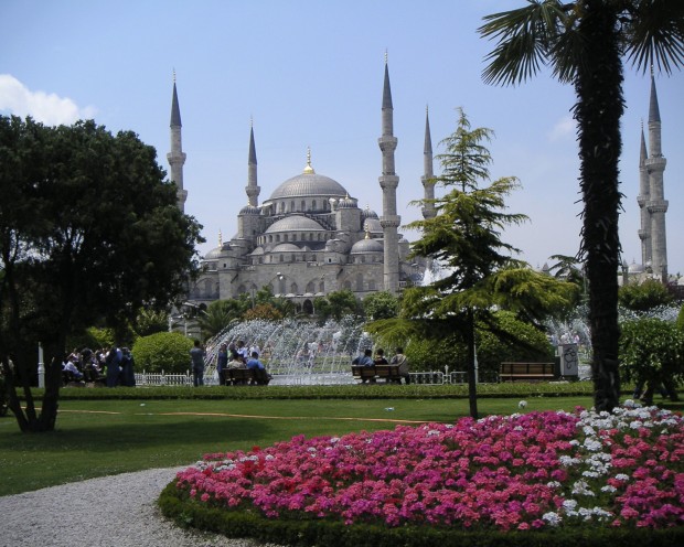 Blue Mosque (Sultan Ahmet Camii) - Istanbul, Turkey