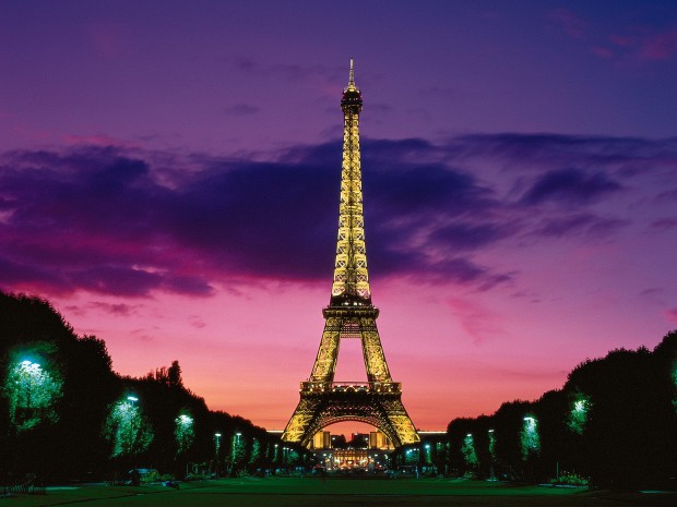 Top 10 places you must see in town of love-Paris, France