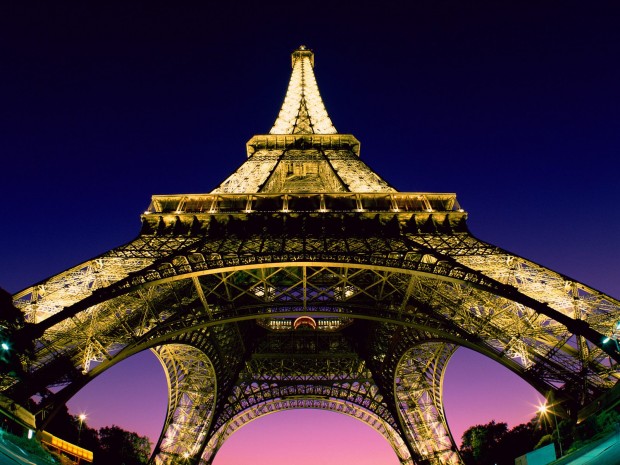 Top 10 places you must see in town of love-Paris, France - YourAmazingPlaces.com