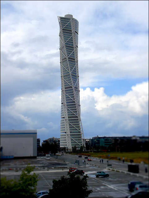 40 Bizarre and Incredible Building Design - Part 2