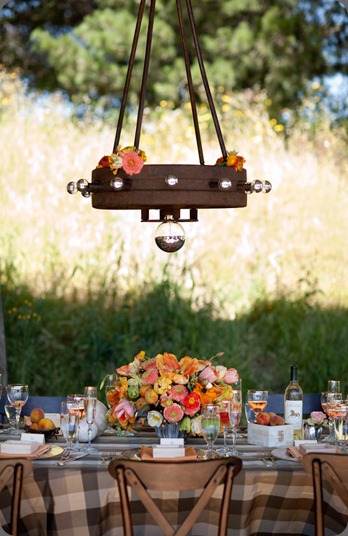 17-rustic-wedding-tables-snippet-and1 20 Beautiful Table Settings for Any Party
