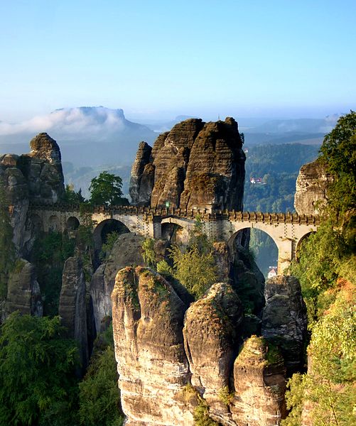 501px-2011-08-28_Basteibrücke 20 Jaw-Dropping Nature Photos
