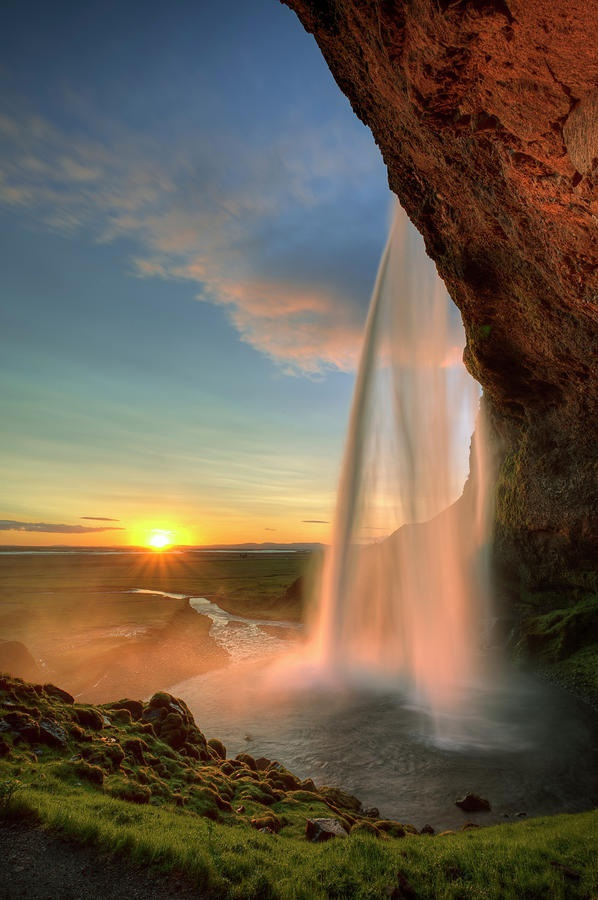 Seljalandsfoss-Waterfall-Iceland