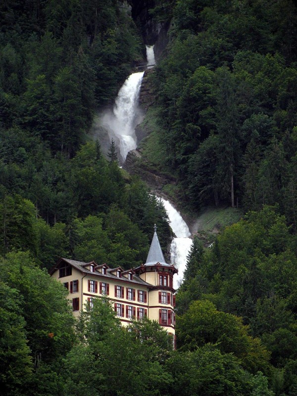 giessbach-waterfalls 104 World’s Most Famous And Amazing Waterfalls - part 1