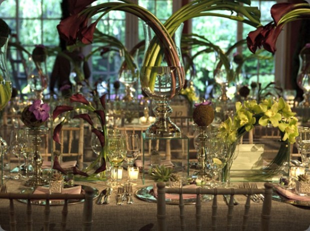 patterned-tablescape1-ovando_thumb2-620x462 20 Beautiful Table Settings for Any Party