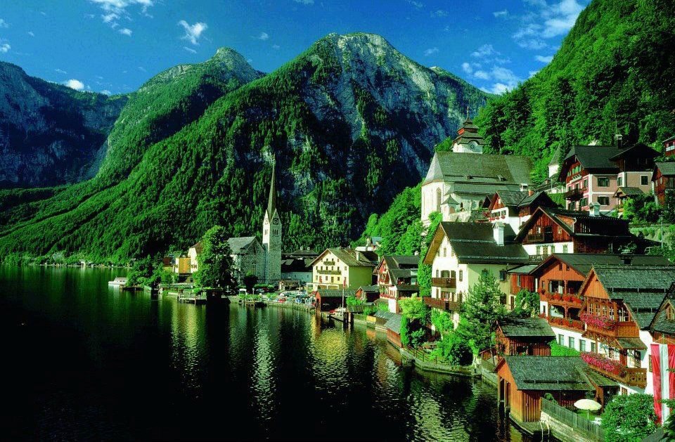 20 Charming Places That Everyone Should Visit One Day