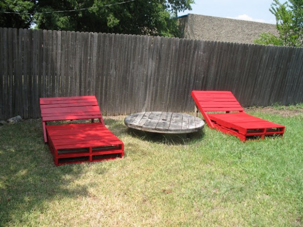 15 DIY Ideas to Make Your Backyard Even More Amazing