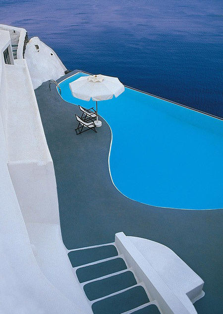 Santorini-Greece 101 Most Magnificent Places Made by Nature or Touched by a Man Hand (part 3)