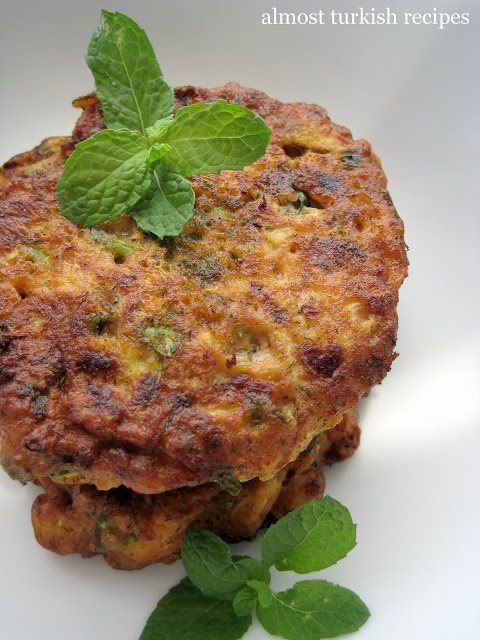 Zucchini-Fritters-Mücver Food & Travel: 20 Traditional Dishes of Turkey