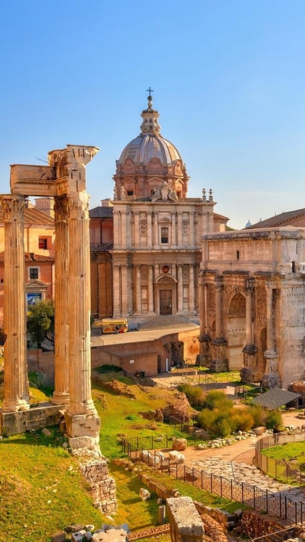 The-Roman-Forum-Rome-Italy-620x1100 12 Ancient or Abandoned Places