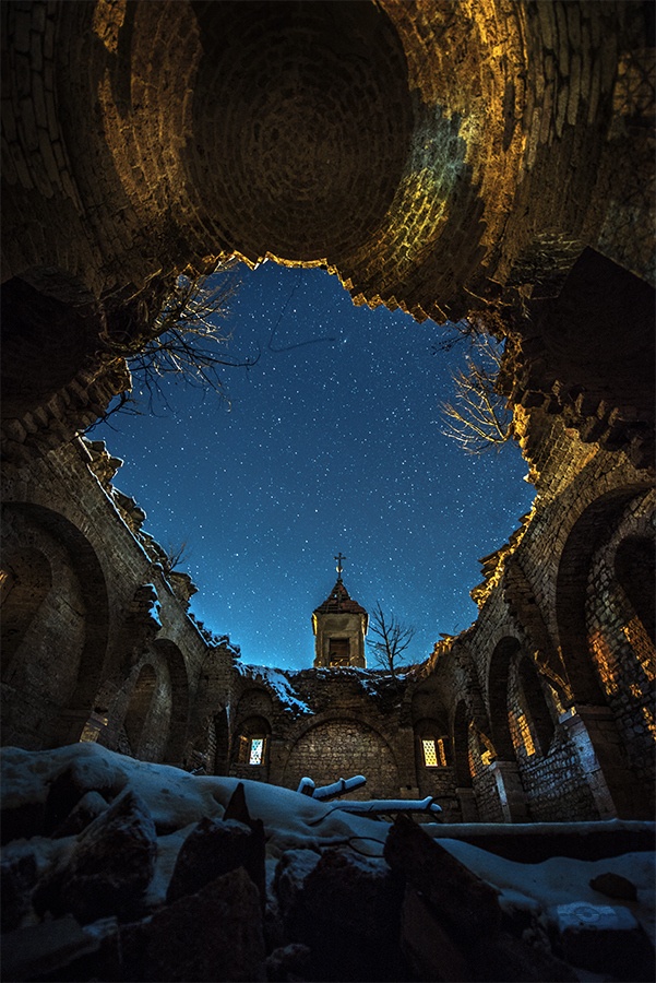 The-Sunken-Church-Mavrovo-Lake-Macedonia 12 Ancient or Abandoned Places