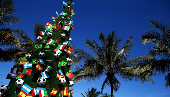 Take a look of the 23 Christmas Decorations Around the World