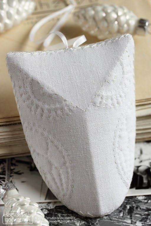snowy-owl21 15 DIY Christmas Ornaments Made by Grandma Fabric
