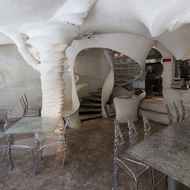 9 Photos of the One of a Kind Salt Restaurant in Iran