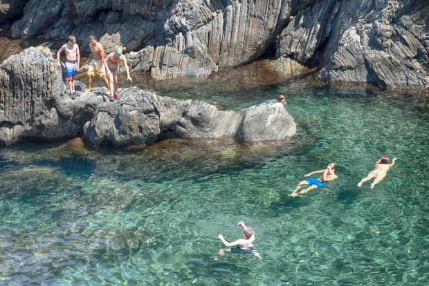 Manarola-Italy-620x414 11 Reasons Why You Should Visit Italy