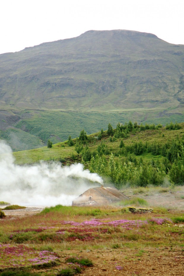 10 Amazing Places For Visiting in Iceland