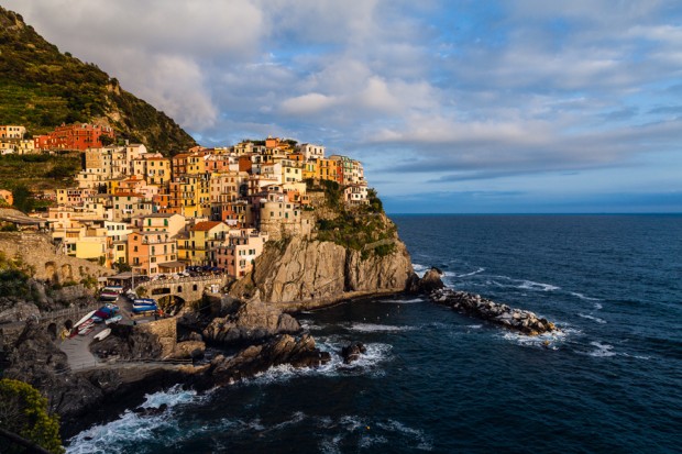 Sunset-over-Manarola-Italy-620x413 11 Reasons Why You Should Visit Italy