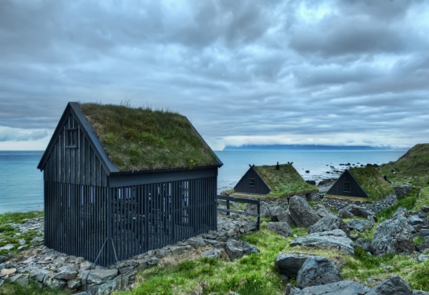 Where-They-Dry-the-Fish-Ósvör-in-Bolungarvík-620x427 9 Unusual Places From All Over The World