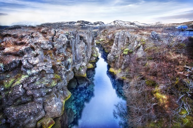 Rift-Zone-Stream-Þingvellir-Thingvellir-National-Park-Iceland-620x413 10 Awesome Places From All Over The World