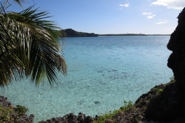 Lekini-cliffs-Ouvéa-New-Caledonia-620x413 20 Photos of New Caledonia, The Blue Heaven