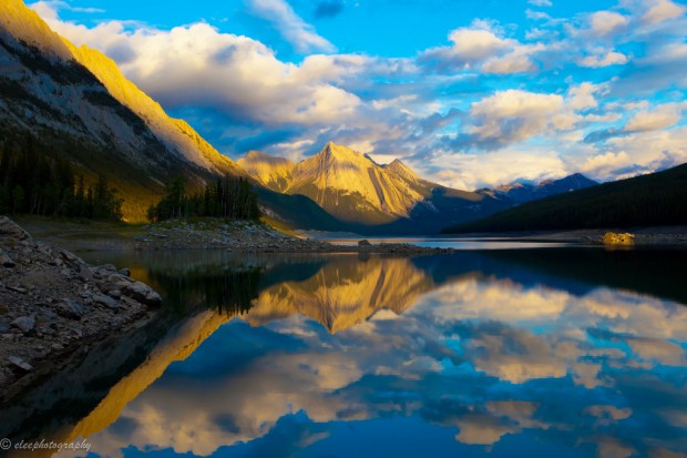Medicine-Lake-Jasper-National-Park-Canada-620x413 Connect With Nature in Jasper National Park