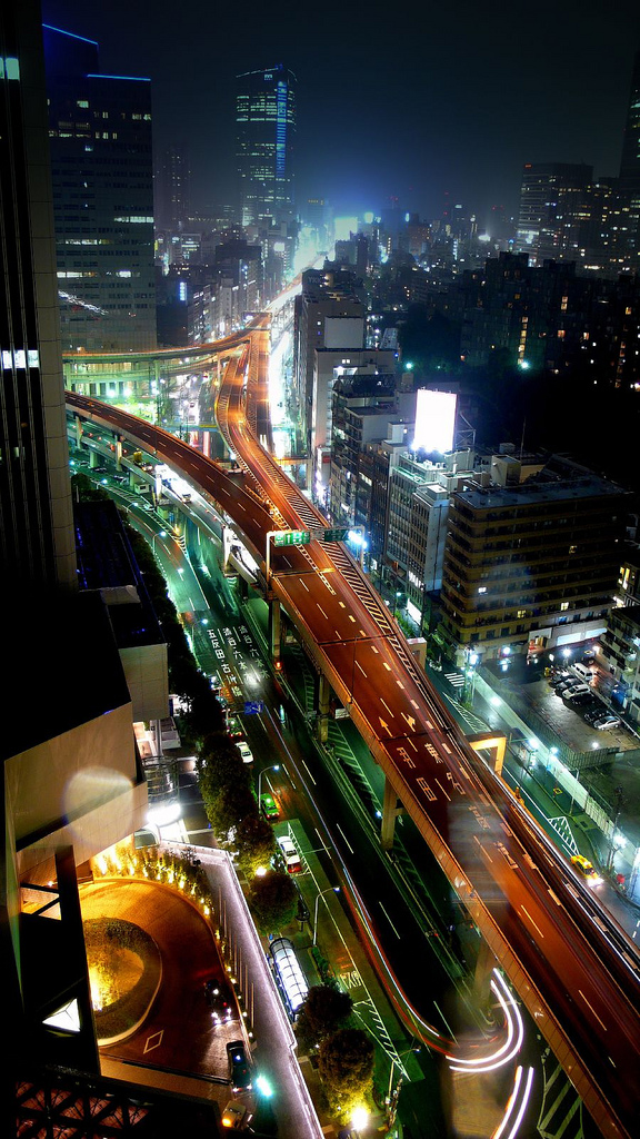 10 Colorful Tokyo Nightscapes