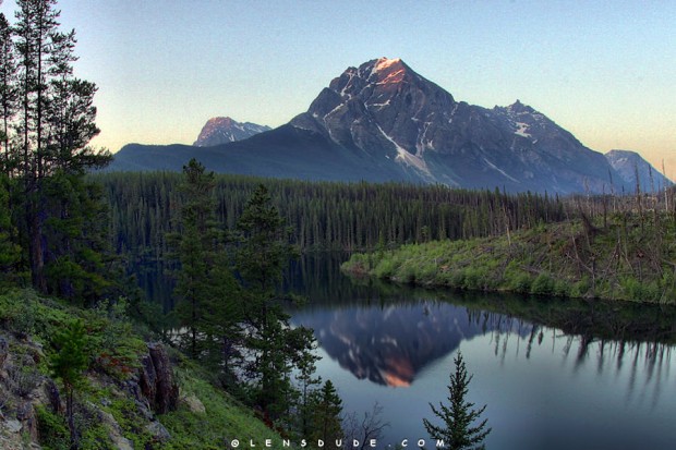 Moab-Lake-Jasper-National-Park-Canada-620x413 Connect With Nature in Jasper National Park