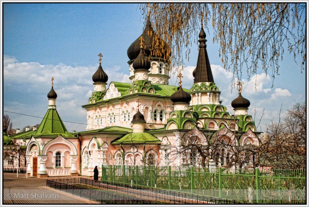 Pokrovsky-Womens-Monestary-620x417 8 Brilliant Photos of Kiev