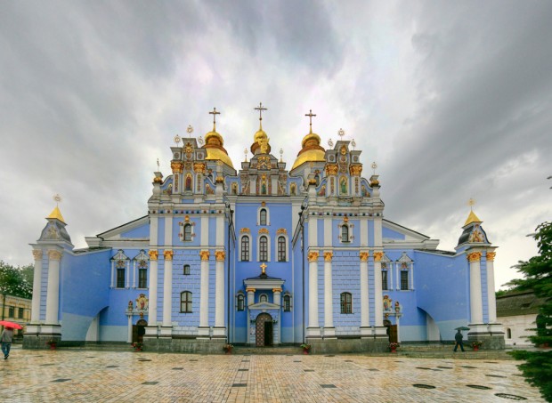 St.-Micheals-Golden-Domed-Monestary-620x453 8 Brilliant Photos of Kiev