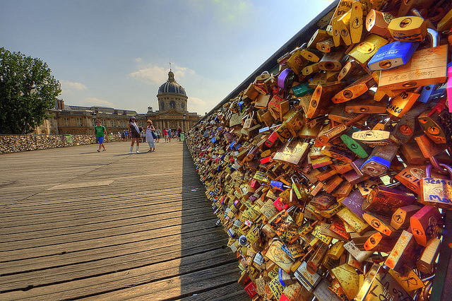 Ponts des Arts – The Most Romantic Place in Paris