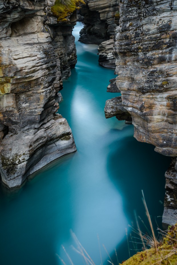 Explore Athabasca, The World's Unusual Waterfall