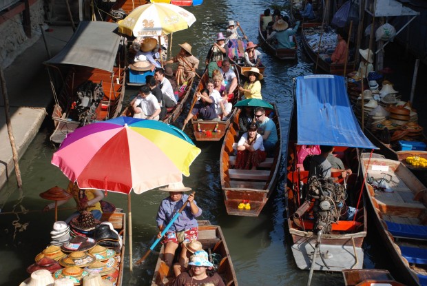 6 Asian Floating Markets
