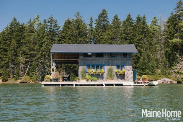 A Floating Home - A Real Heaven for a Couple from North Heaven, Maine