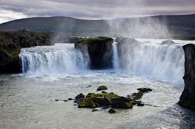 Goðafoss-Iceland-5-620x413 Meet Godafoss the Most Spectacular Waterfall in Iceland